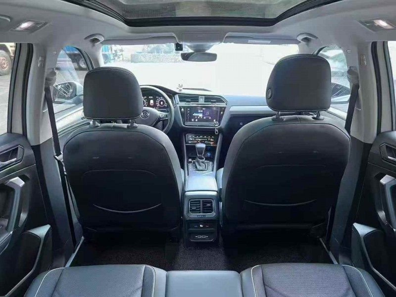 广州21年大众途观7