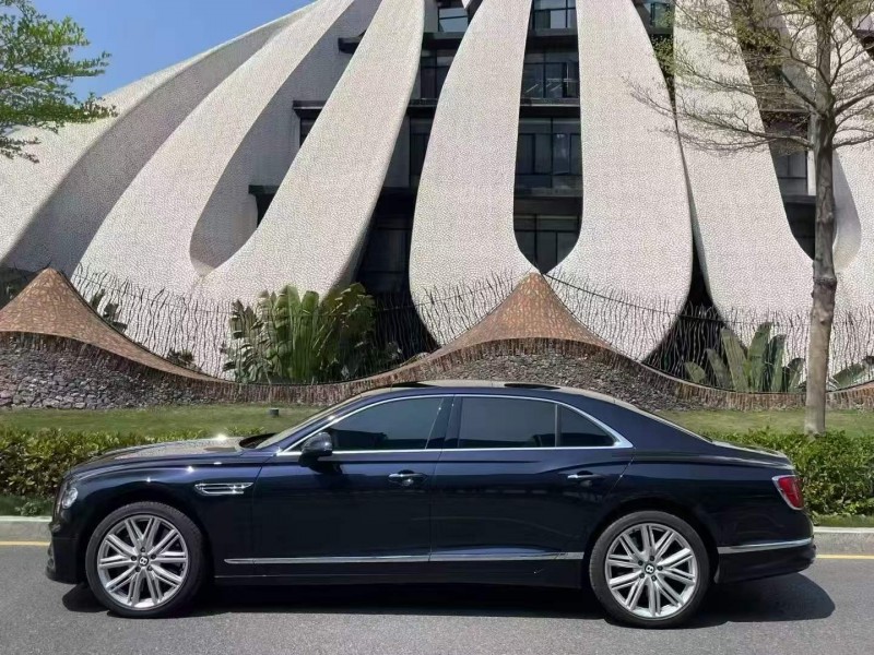 深圳23年宾利飞驰8