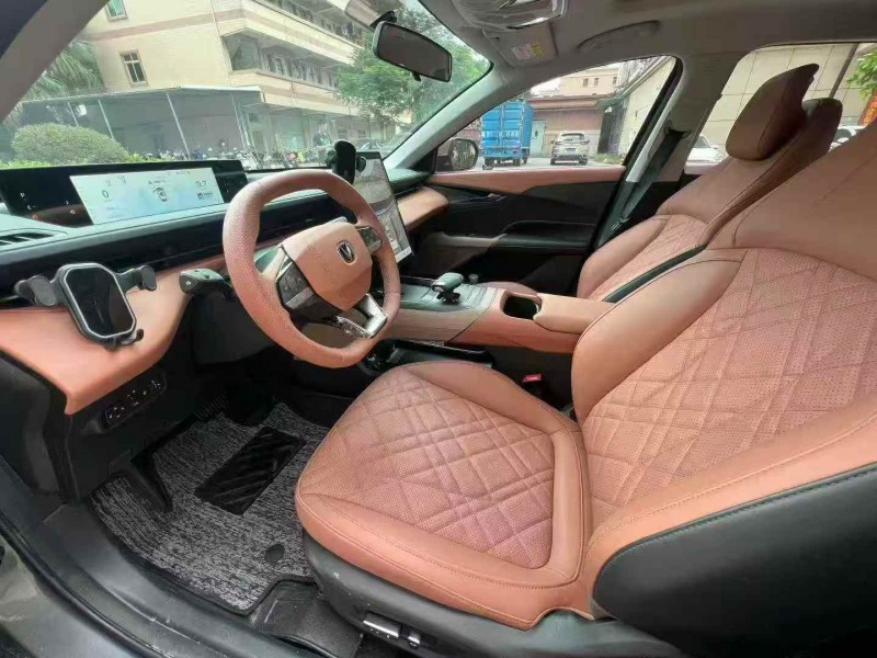 广州25年长安汽车逸动4