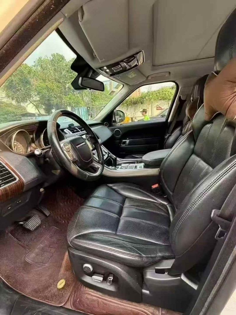 广州16年路虎揽胜运动6