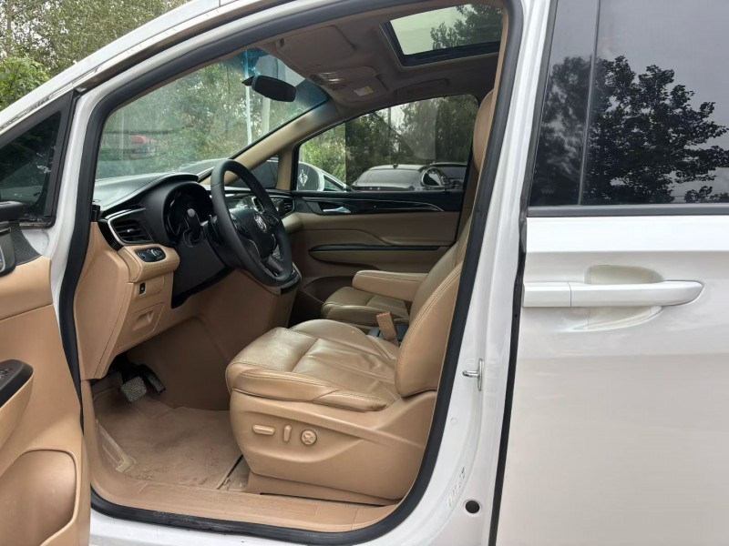 徐州17年别克GL86