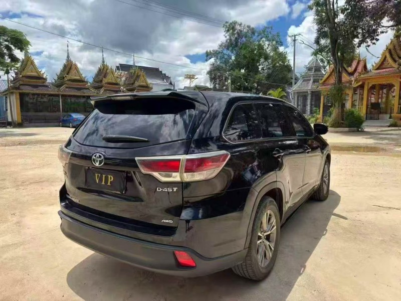 保定17年丰田汉兰达7