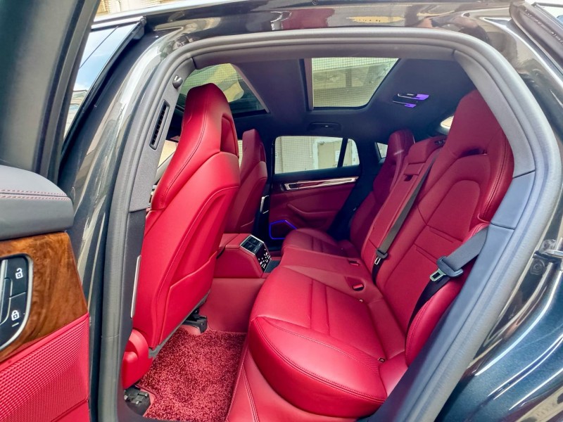 深圳24年保时捷帕拉梅拉4