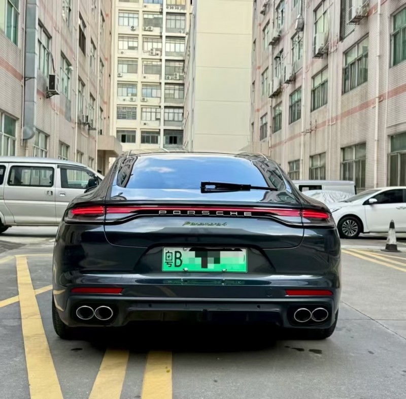 深圳24年保时捷帕拉梅拉9