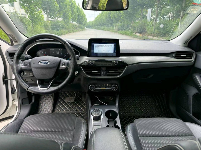 徐州19年福特福克斯7