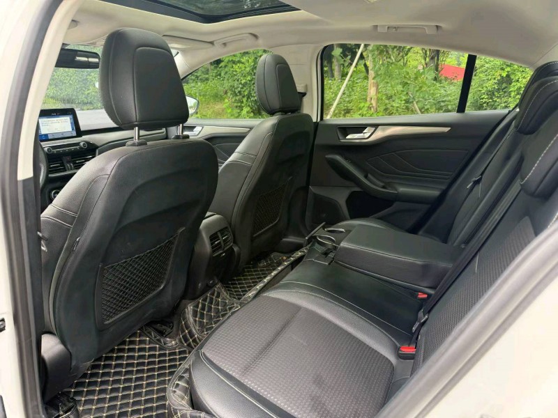 徐州19年福特福克斯8