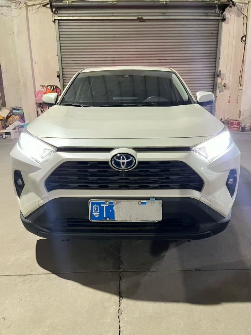 广州23年丰田RAV4荣放1