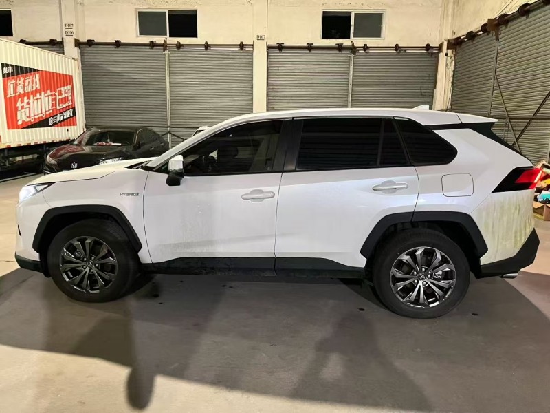 广州23年丰田RAV4荣放2