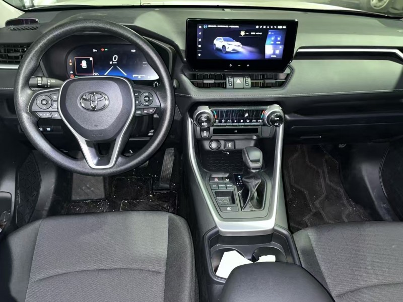 广州23年丰田RAV4荣放5