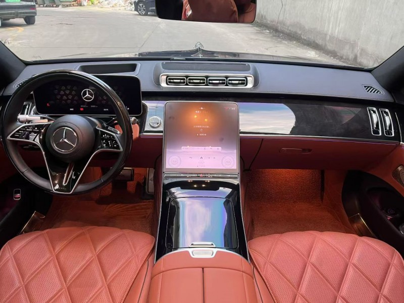 佛山23年奔驰迈巴赫S级3