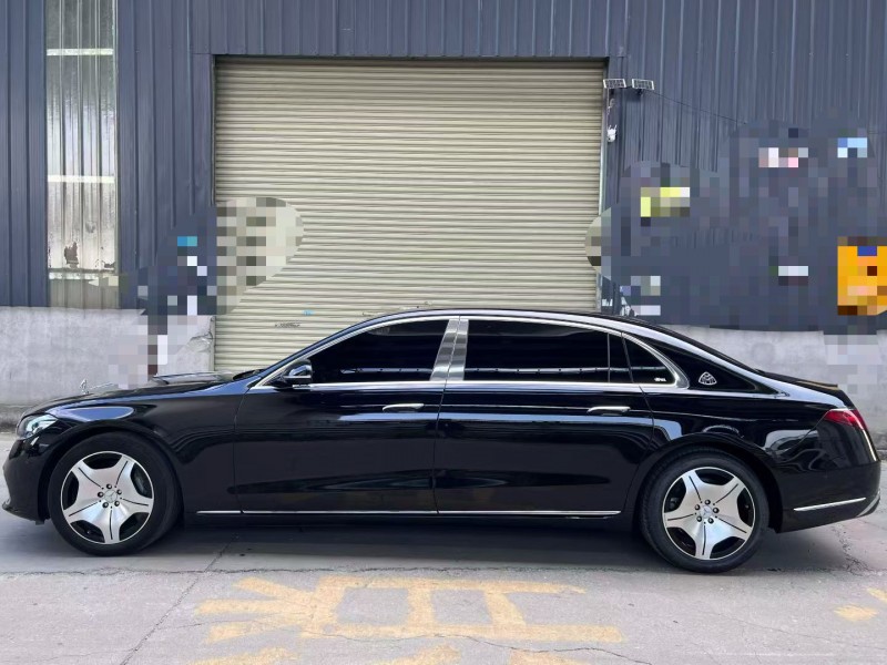 佛山23年奔驰迈巴赫S级5