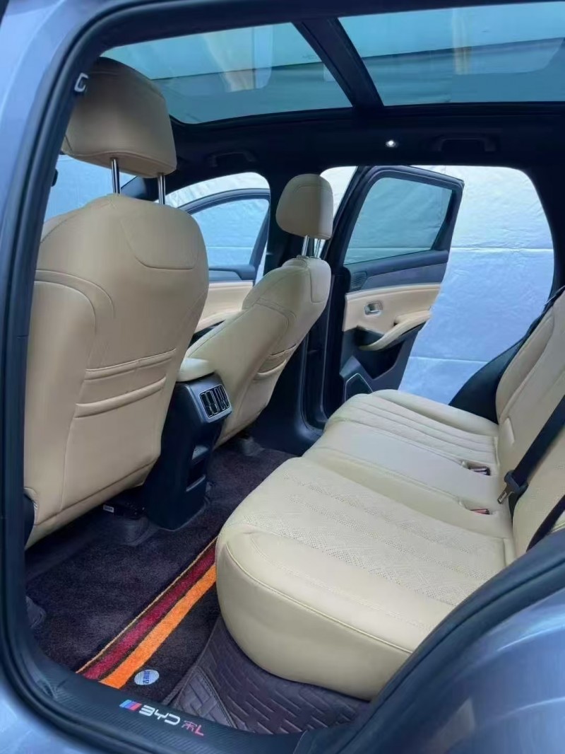 肇庆25年比亚迪宋4