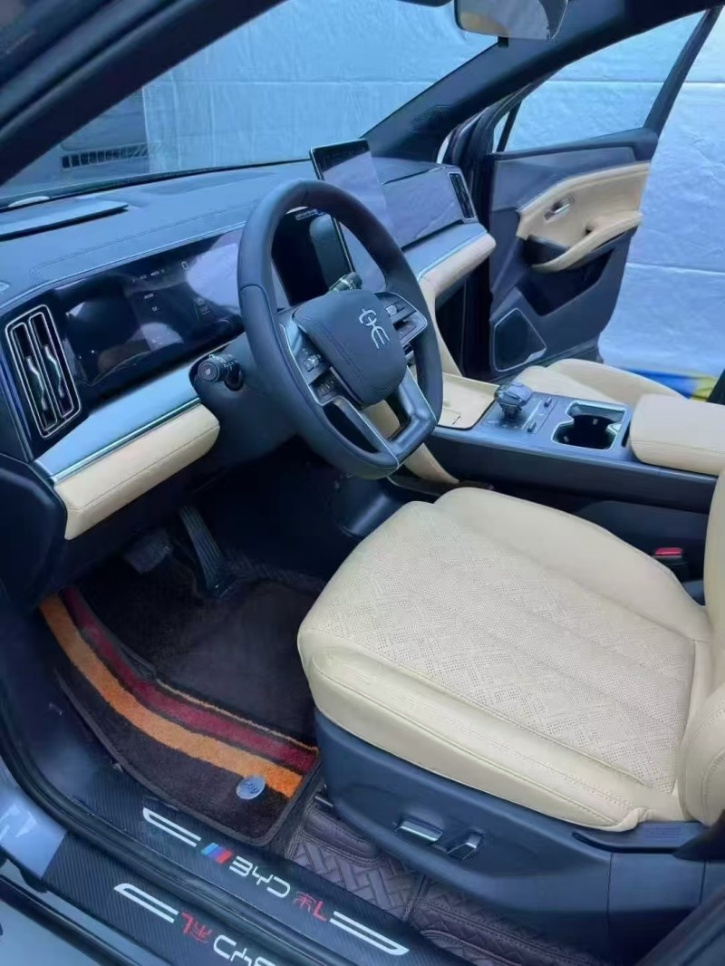 肇庆25年比亚迪宋6