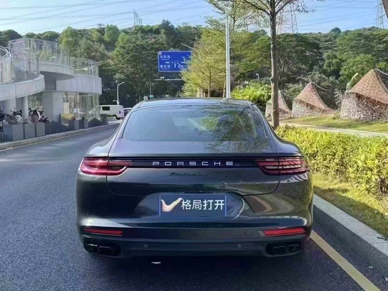 深圳17年保时捷帕拉梅拉9