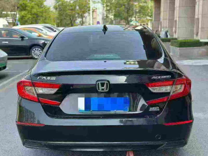 青岛21年本田雅阁9