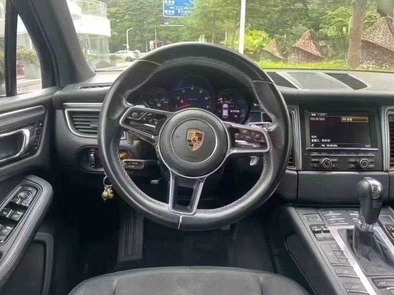 深圳16年保时捷Macan7
