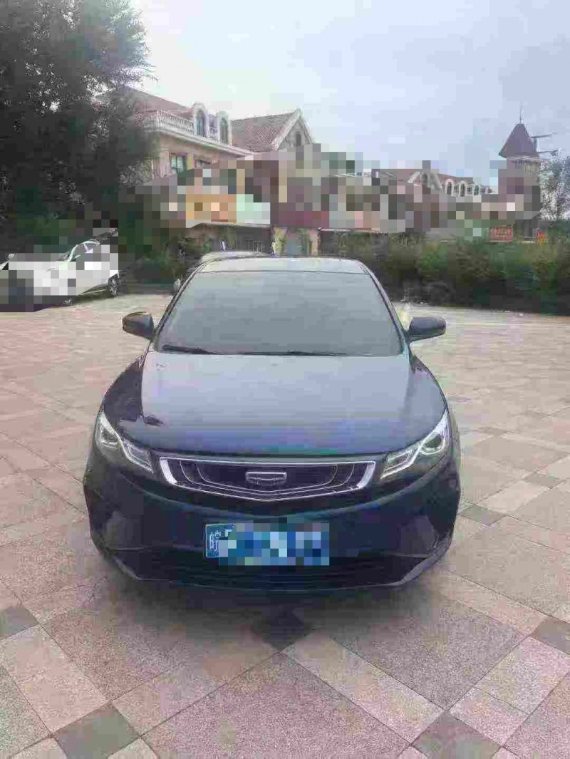 青岛19年吉利帝豪1