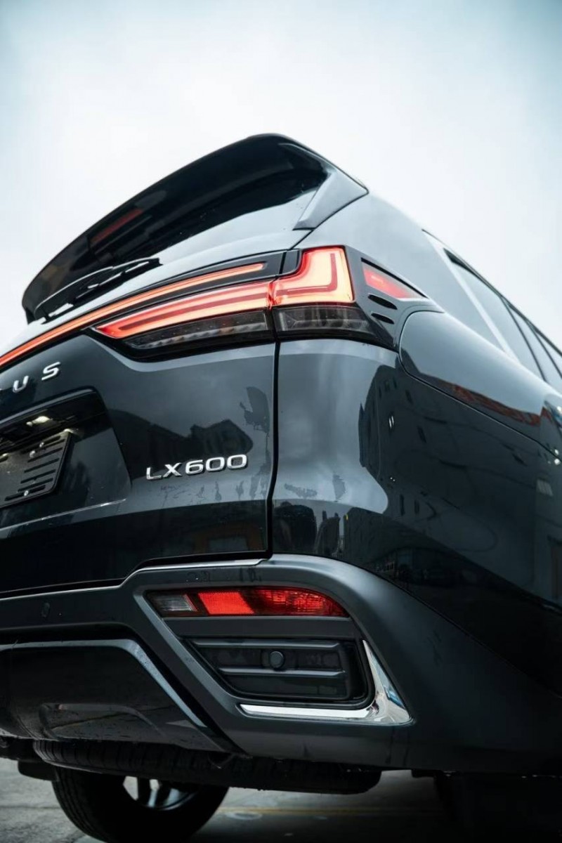 广州25年雷克萨斯LX3