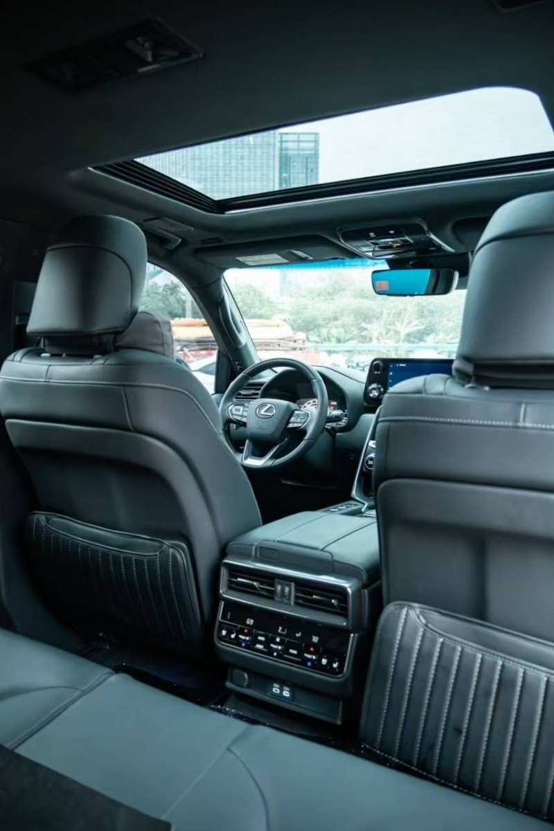 广州25年雷克萨斯LX4