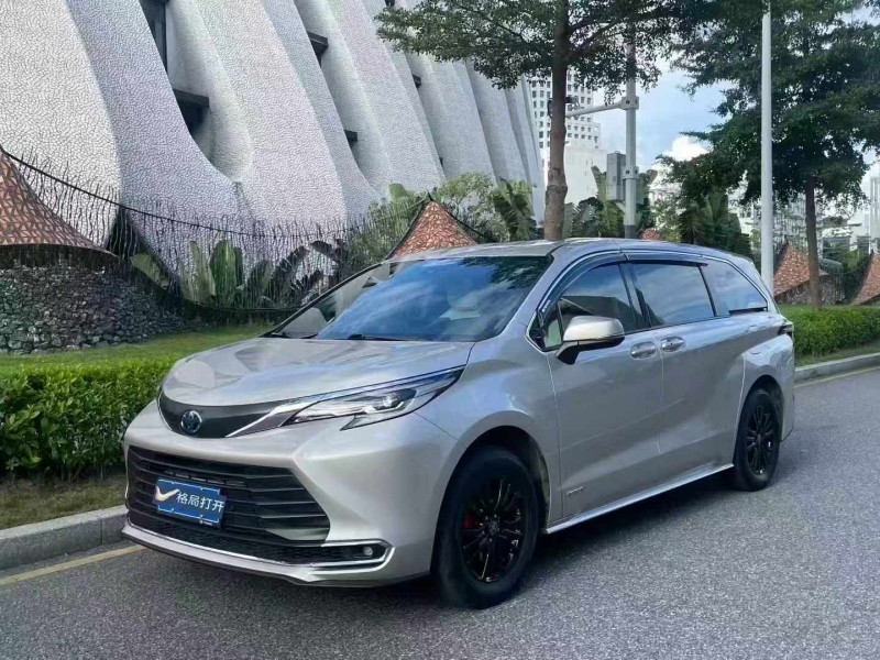 深圳23年丰田塞纳3