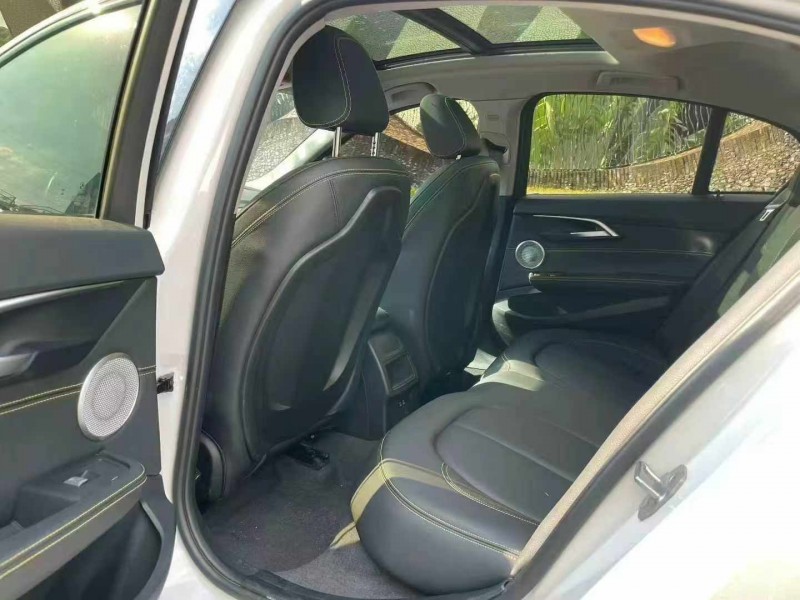 深圳24年宝马1系5