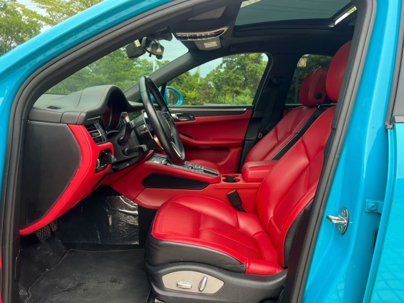 汕头19年保时捷Macan4