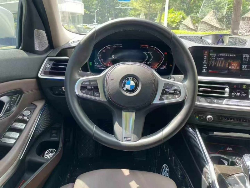 深圳21年宝马3系7