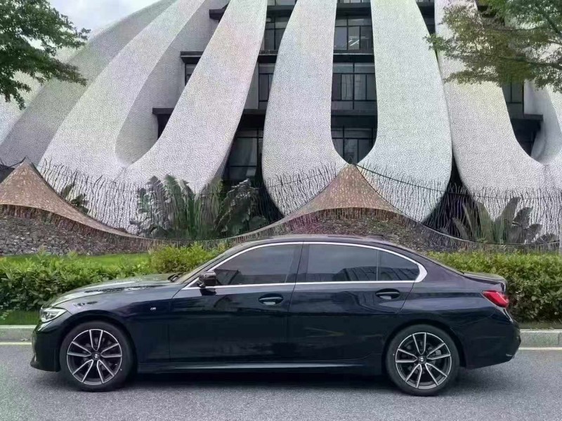 深圳20年宝马3系8