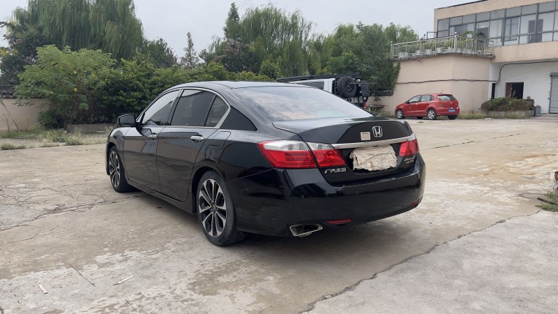 湖州14年本田雅阁9