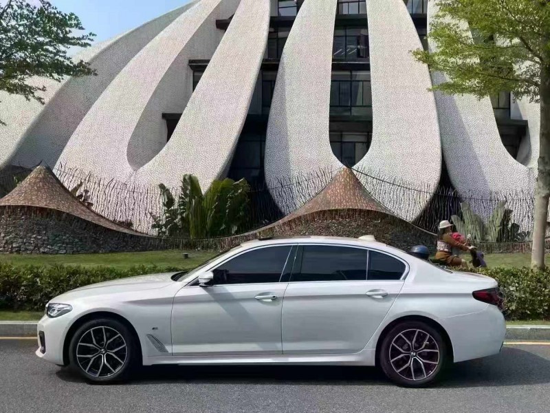 深圳21年宝马5系8