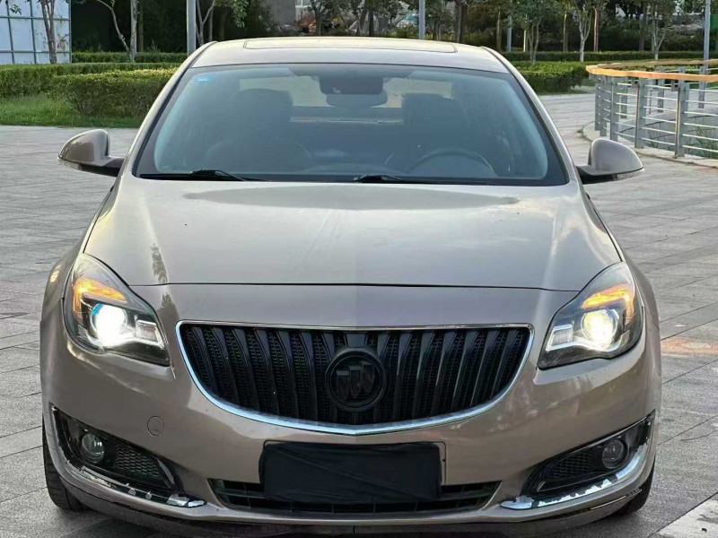 青岛16年别克君威1