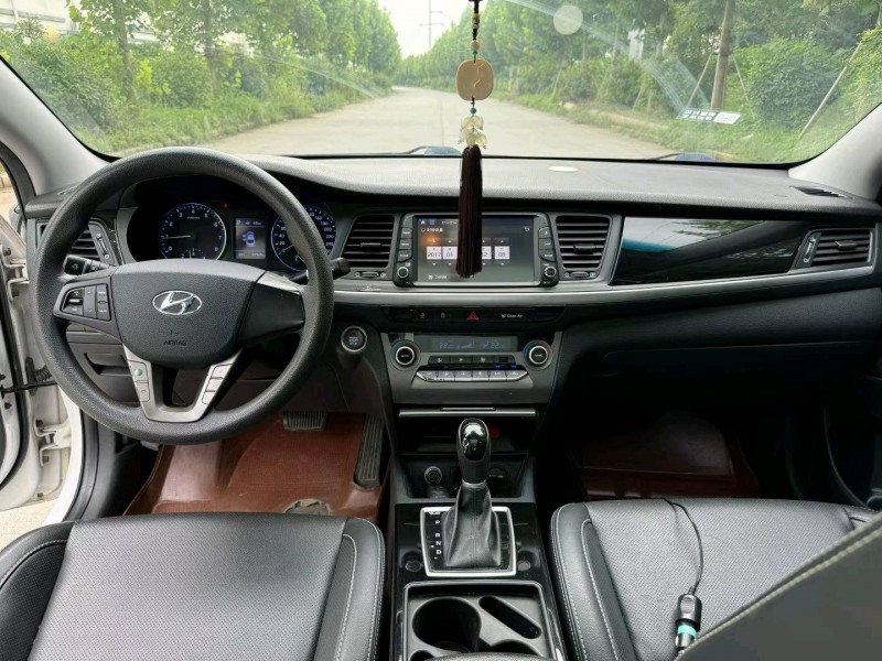 徐州18年现代名图7