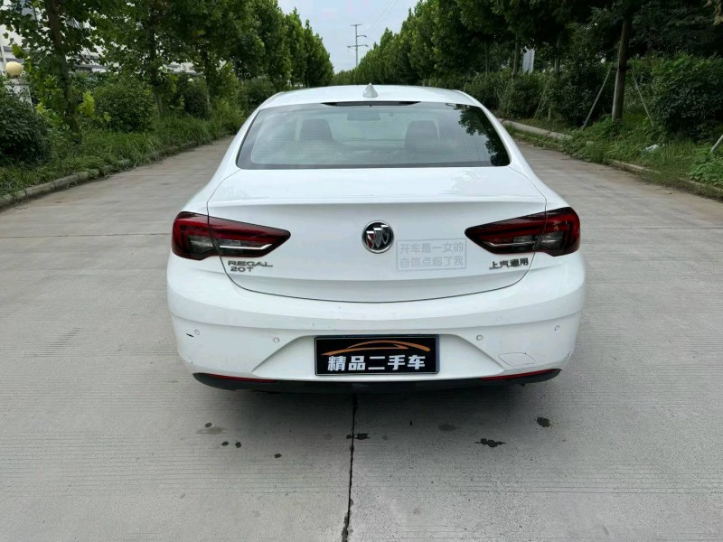 徐州19年别克君威5