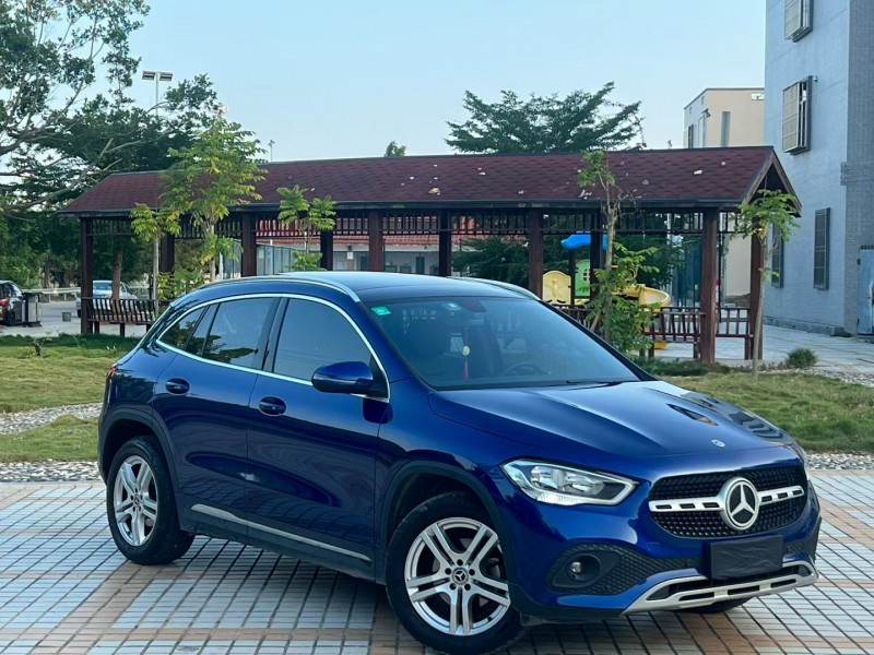 汕头22年奔驰GLA2