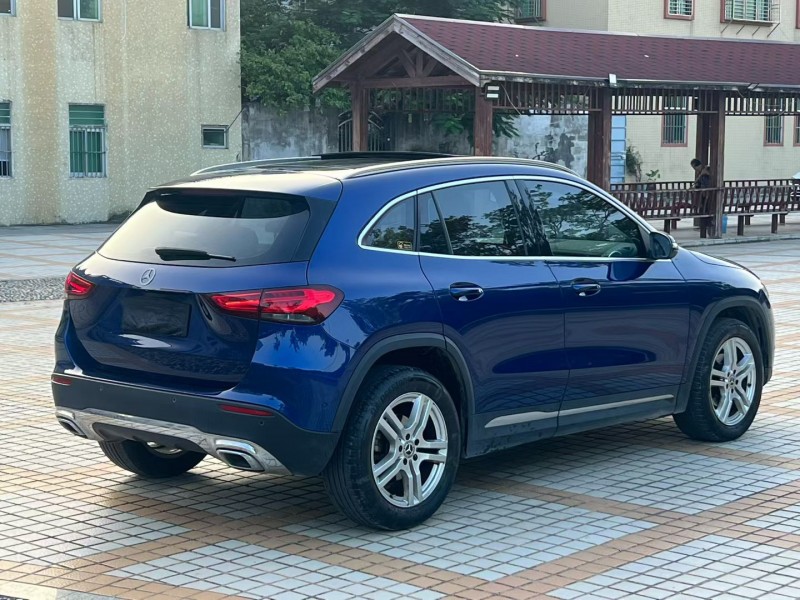 汕头22年奔驰GLA8