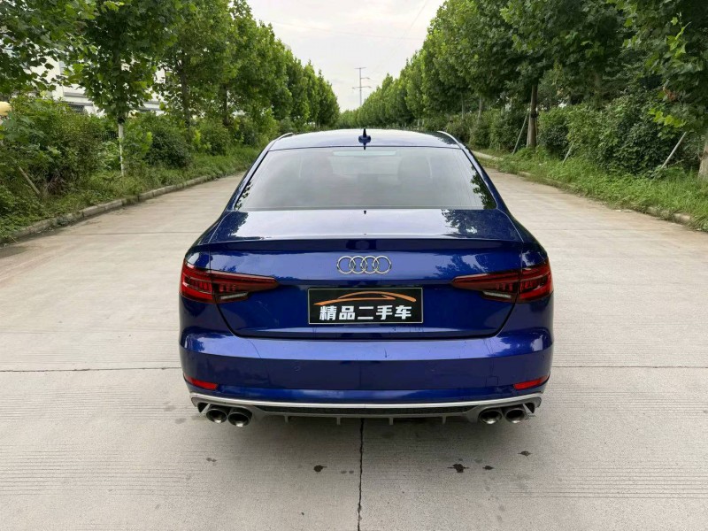徐州17年奥迪A4L5