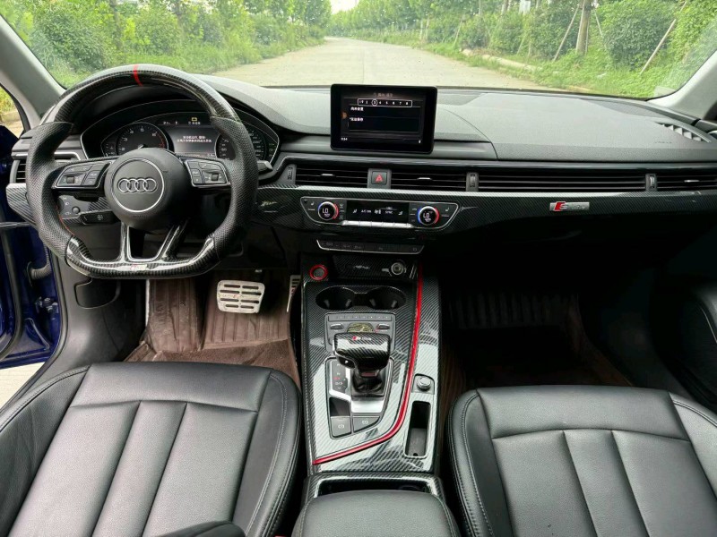 徐州17年奥迪A4L7