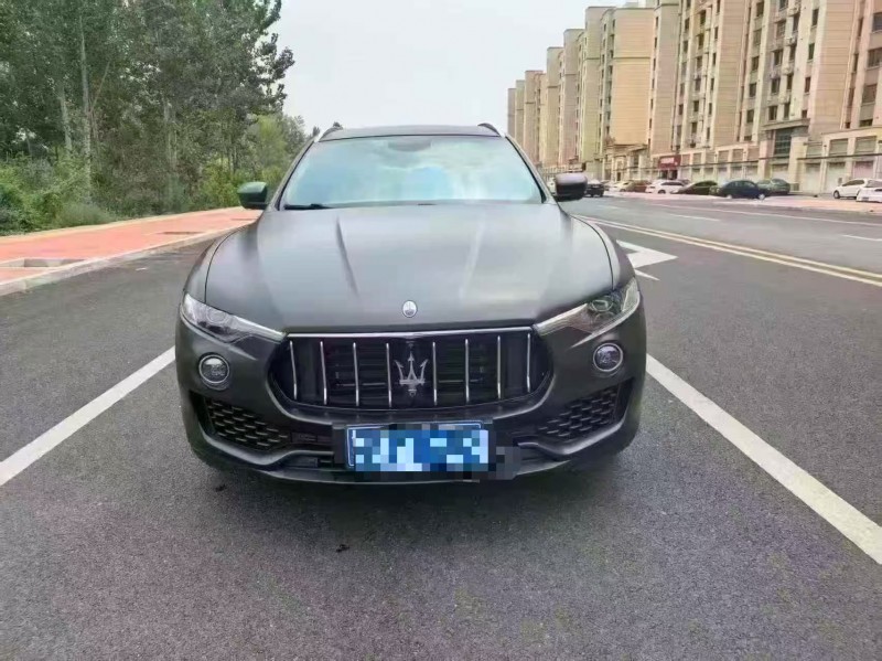枣庄19年玛莎拉蒂Levante1