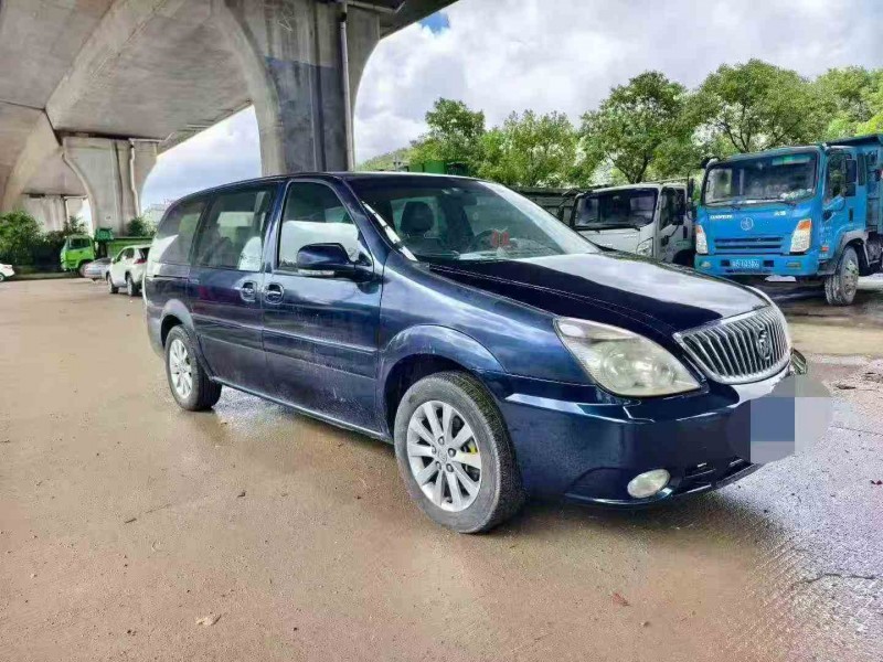 金华15年别克GL82