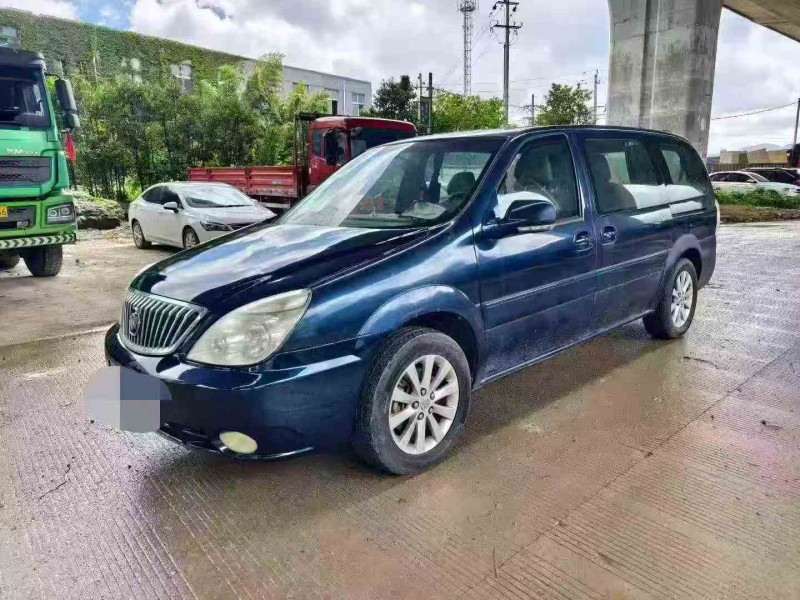 金华15年别克GL83