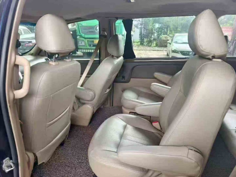 金华15年别克GL85