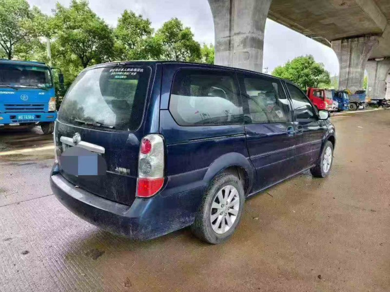 金华15年别克GL87