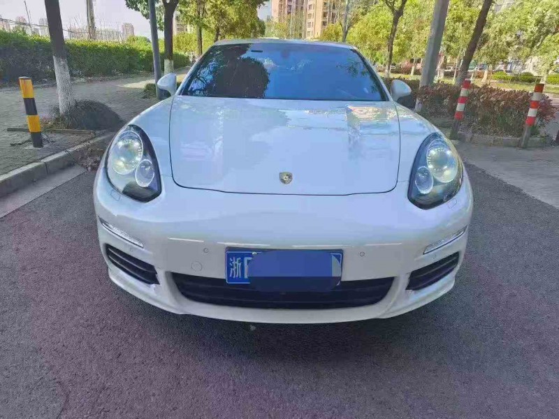 宁波15年保时捷帕拉梅拉1