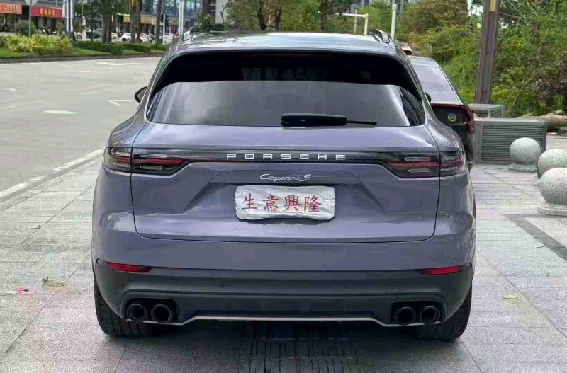 汕头19年保时捷卡宴8