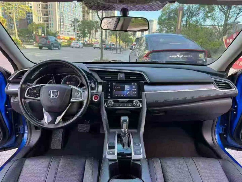 深圳18年本田思域7