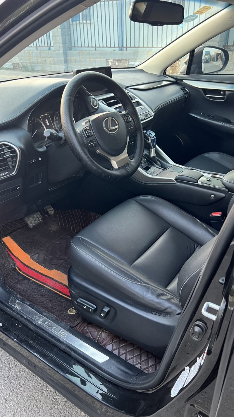 兰州19年雷克萨斯NX4