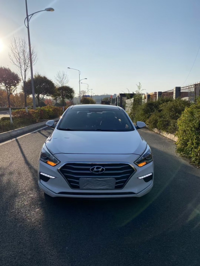 兰州18年现代名图1