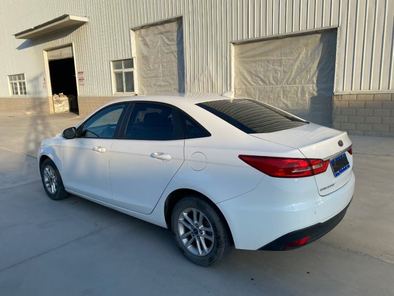 兰州20年福特福睿斯8