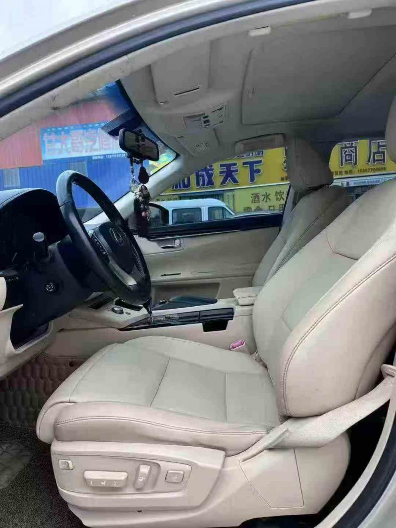 北海13年雷克萨斯ES5