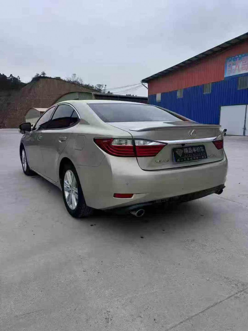 北海13年雷克萨斯ES8